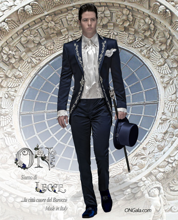 ONGala 430 - Traje italiano raso azúl bordado plata