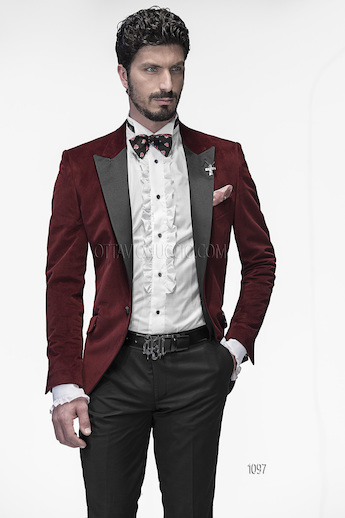 ONGala 1097 - Traje para novio en terciopelo bordeaux