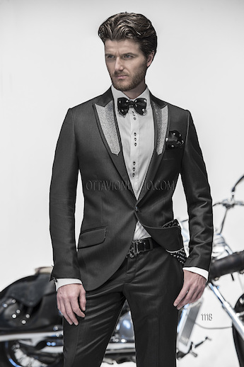 ONGala 1118 - Trajes de novio negro bordado en solapa