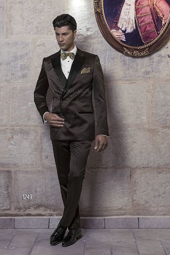 ONGala 1249 - Traje para novio cruzado raso marrón