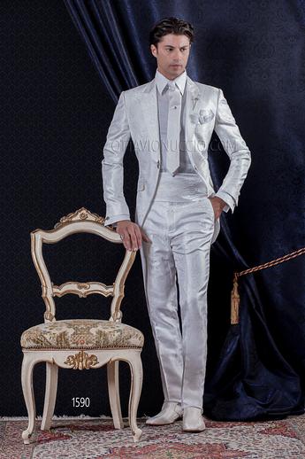 ONGala 1590 - Traje de novio barroco redingote blanco damascado