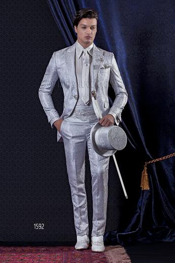 ONGala 1592 - Traje de novio barroco redingote damascado gris perla