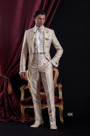 Trajes Barroco, trajes bordados y redingotes. Línea Barroco