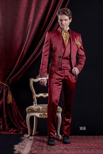 ONGala 1658 - Traje de novio barroco redingote de raso rojo bordado oro