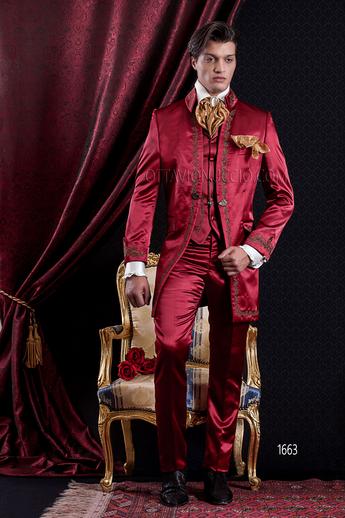 ONGala 1663 - Traje de novio barroco de raso rojo con bordado oro