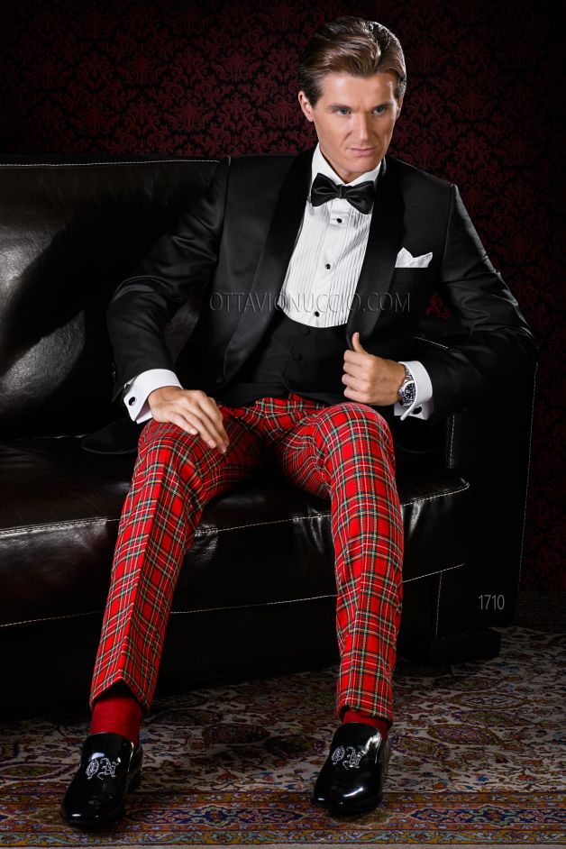 ONGala 1710 - Esmoquin negro de lana con pantalón rojo tartan de lana