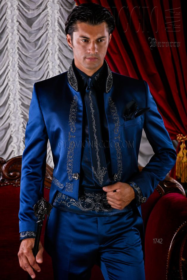 ONGala 1742 - Frac barroco azul de raso con bordado plata