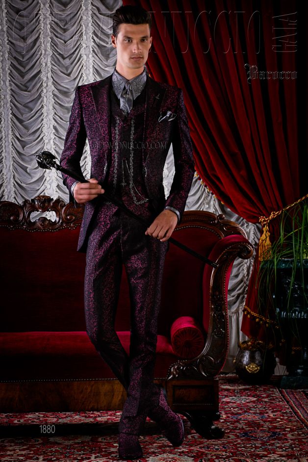 ONGala 1880 - Traje de novio gótico brocado púrpura con strass cristal
