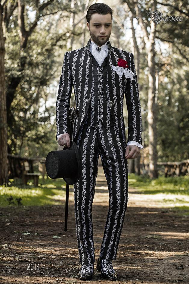 ONGala 2014 - Traje barroco de novio, levita de época en tejido brocado floral negro-plata