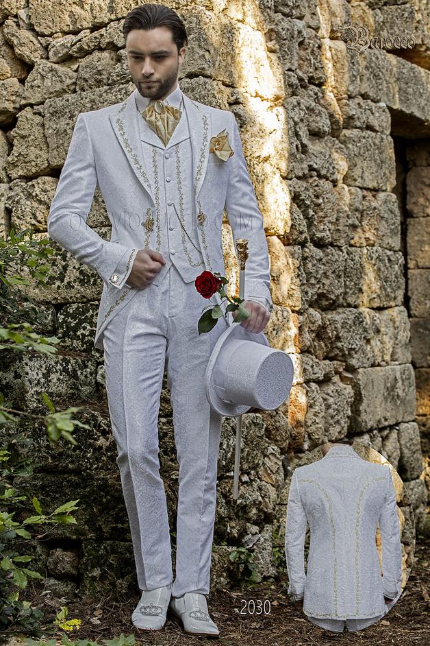 ONGala 2030 - Traje de novio barroco italianos, levita en jacquard blanco con bordados dorados 