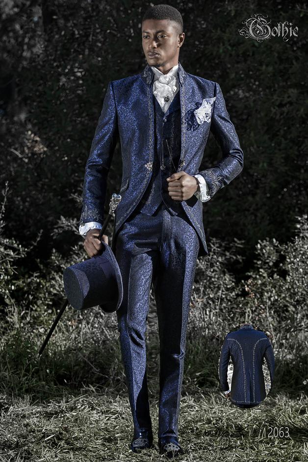 ONGala 2063 - Traje italiano de novio levita de época barroco brocado azul con bordados plateados 
