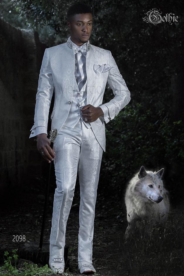ONGala 2098 - Traje italiano Gótico de novio brocado blanco, cuello mao con pedrería cristal