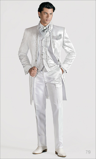 ONGala 719 - Traje barroco bordado blanco plata