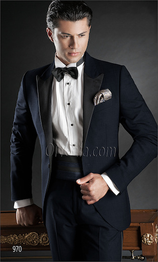 Descubra la colección Black Tie